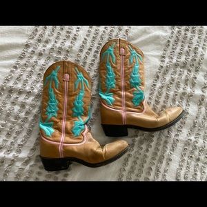 Cowgirl Boots / Cowboy Boots